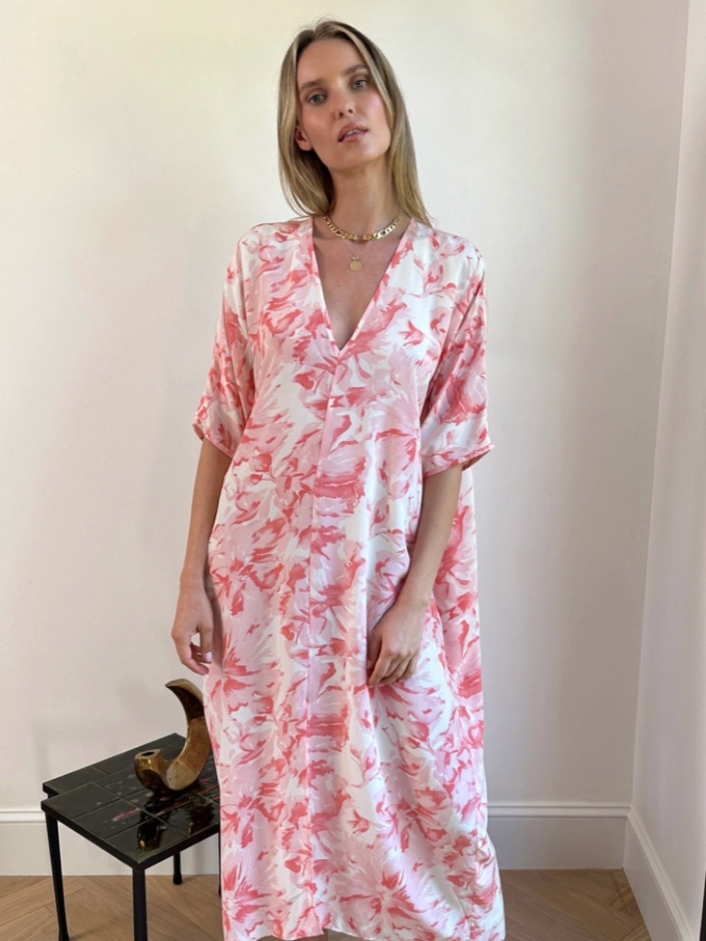 Julie Harrah Pink Flower Caftan | New with Tags